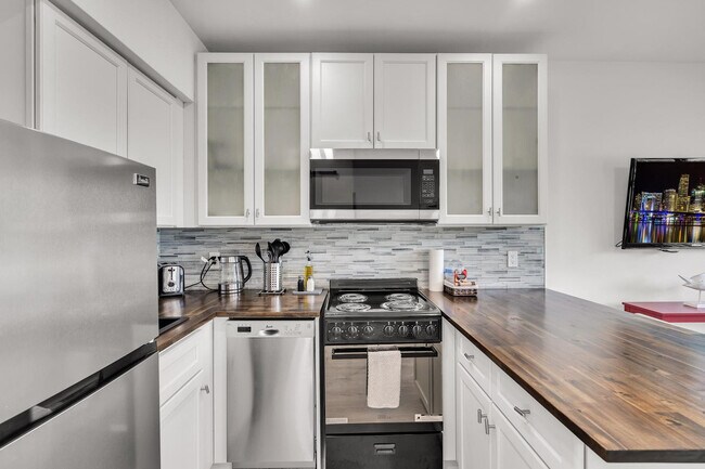 1634 SW 4th Ave Unit SI ID1049792P