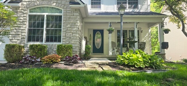 Photo - 724 Barberry Spur Ave
