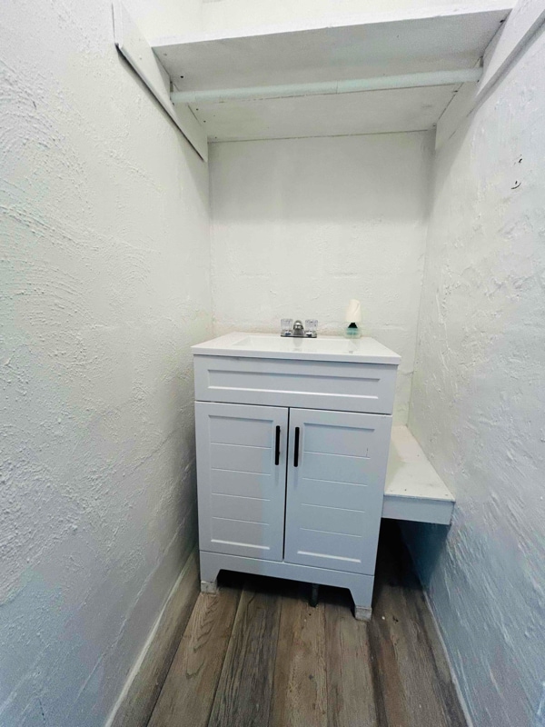 Photo - 553597 US-1 Unit B