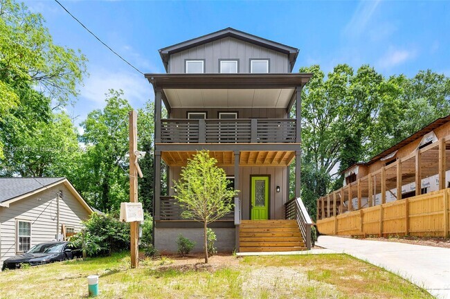 Building Photo - 1016 Welch St SW Unit B Rental