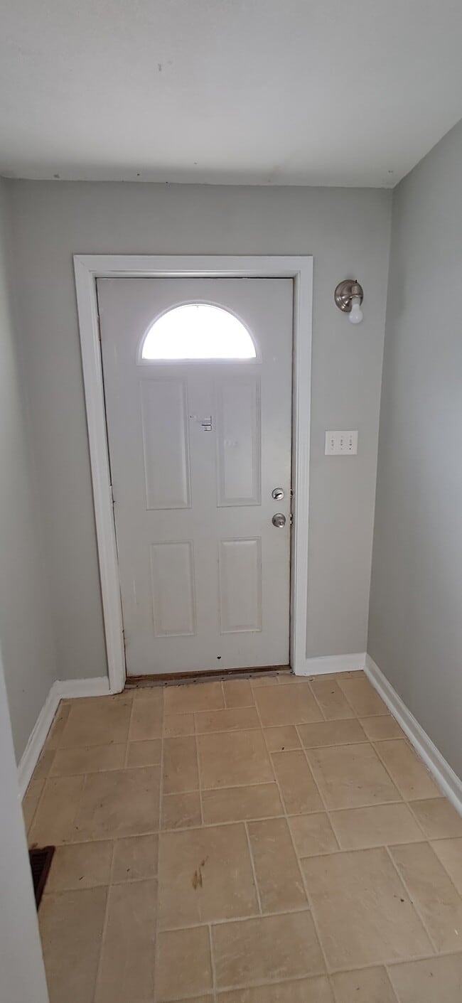 Photo - 107 Indiana Ave