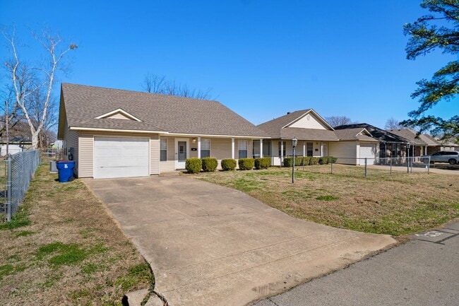 Building Photo - 4219 Young St