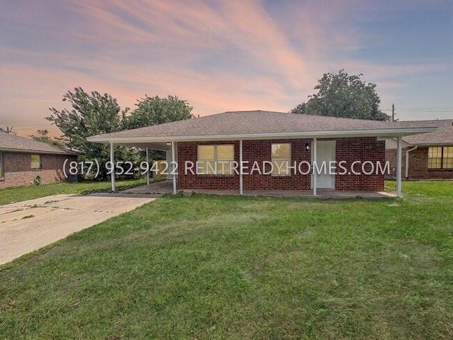 Building Photo - 2524 Pinon Ct