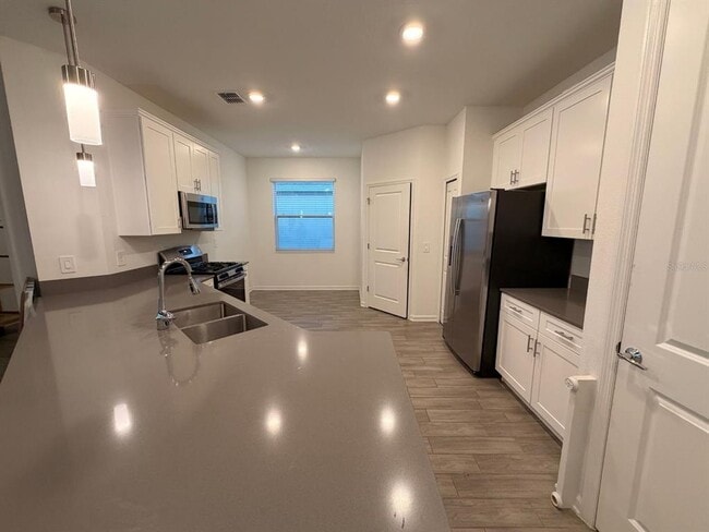 Photo - 9412 Revere Ave