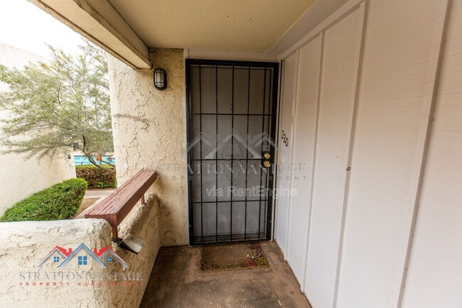 Photo - 3828 N 32nd St Unidad 220