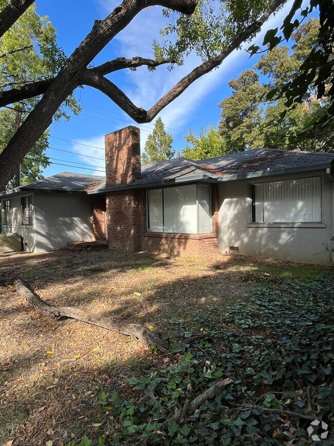 Building Photo - 1020 Warner St Rental