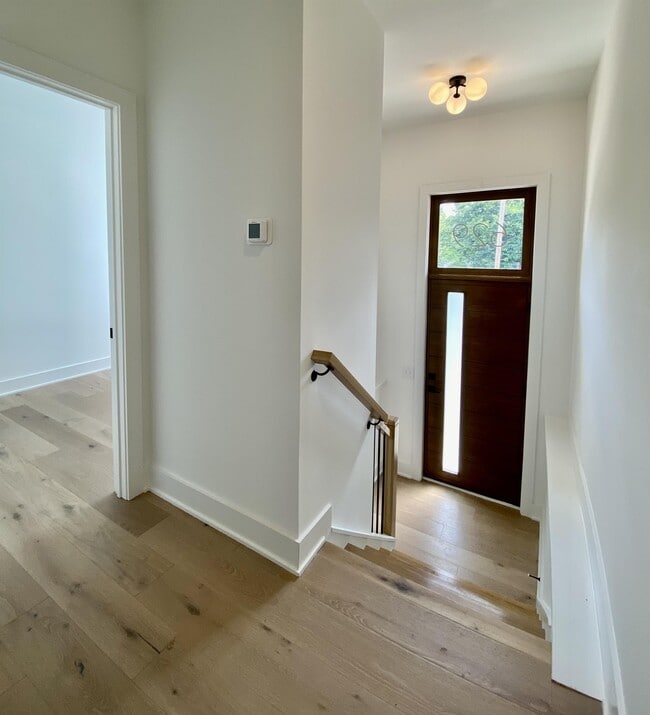 Photo - 629 N Queen St