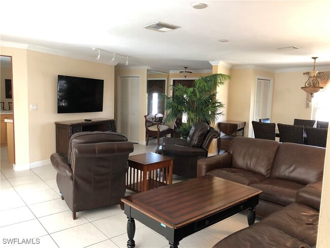Photo - 550 Forest Hills Blvd