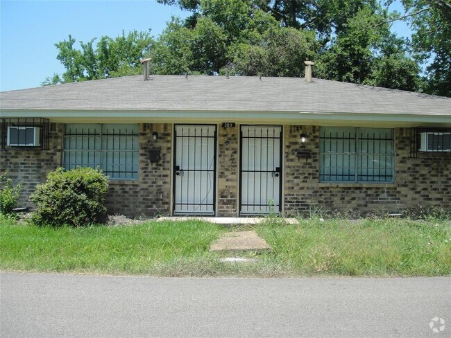 Building Photo - 3811 Cornell St Unit B Rental