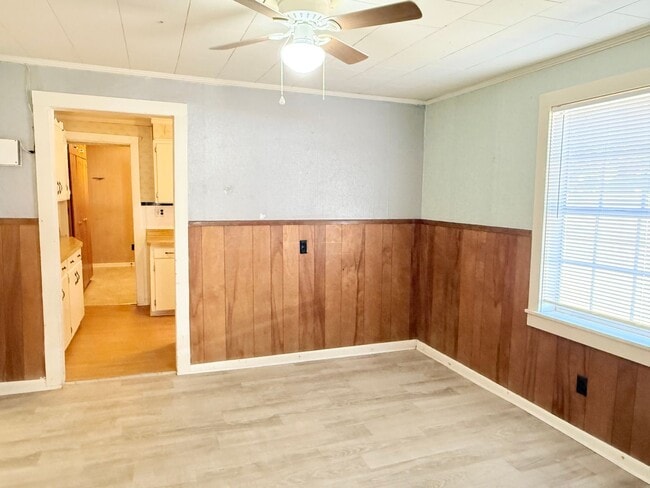 Photo - Charming 3-Bedroom Home With Screened Front Porch