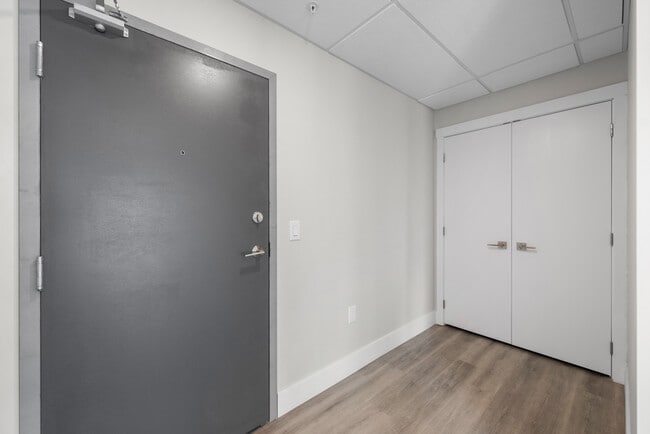 Photo - 2 Bedroom Elation Suites - Plan A2 Unité 2 Bed - Plan A2