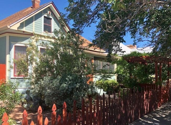 Photo - HISTORIC QUEEN ANNE 3 Bedroom  2 Bath