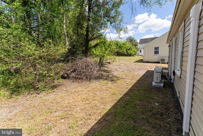 Photo - 117 Davis Ln