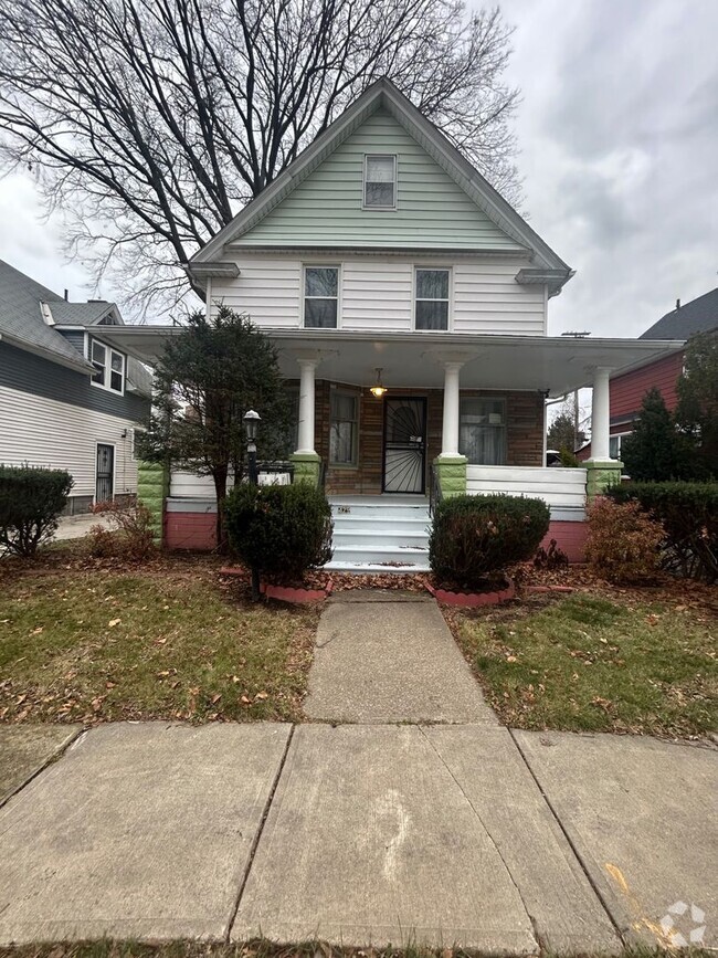 Building Photo - Charming 3-Bedroom Property in Prime Location Rental