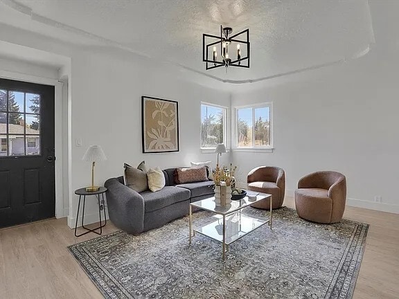 Photo - 608 S University Rd