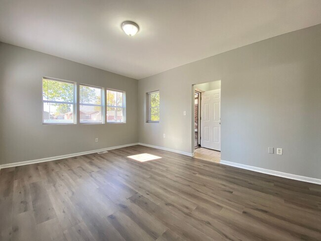 Photo - 3 Bed Home Available NOW