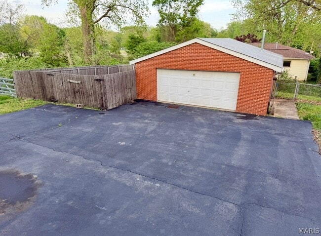 Photo - 7602 Elton St