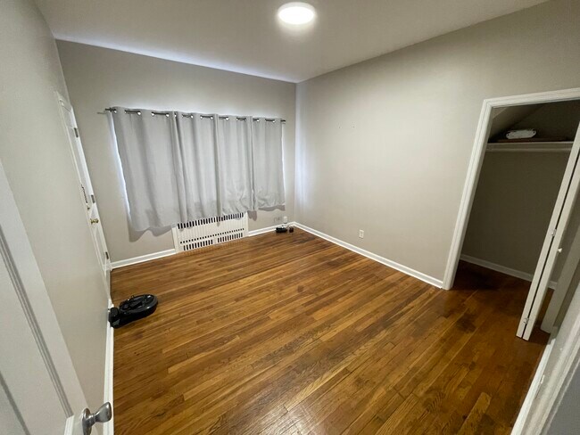 Photo - 288 2nd Ave W Unidad 1B