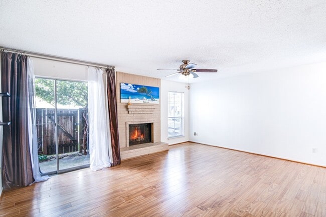 Photo - 3919 Fairmont Pkwy Unit 177