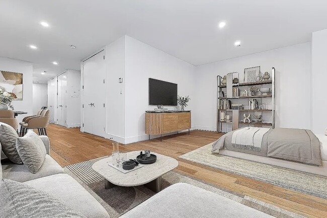 Building Photo - 50 Murray St Unit 566