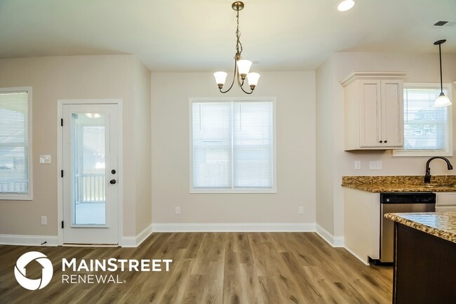 Photo - 39 Wood Green Dr