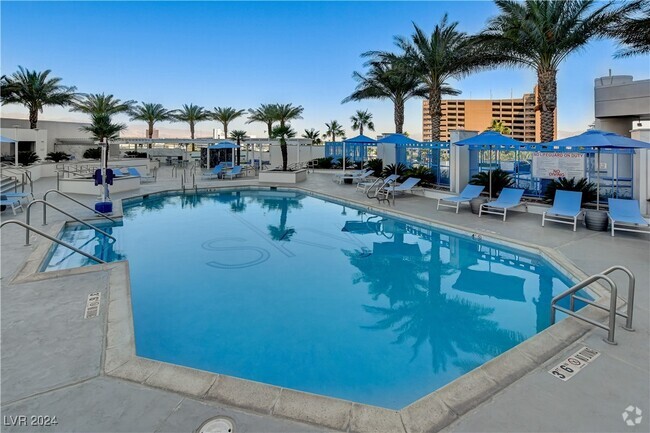 Building Photo - 2700 S Las Vegas Blvd Unit 1707 Rental