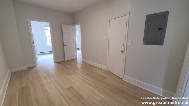 Photo - 9 Noyes Plz Unit 3