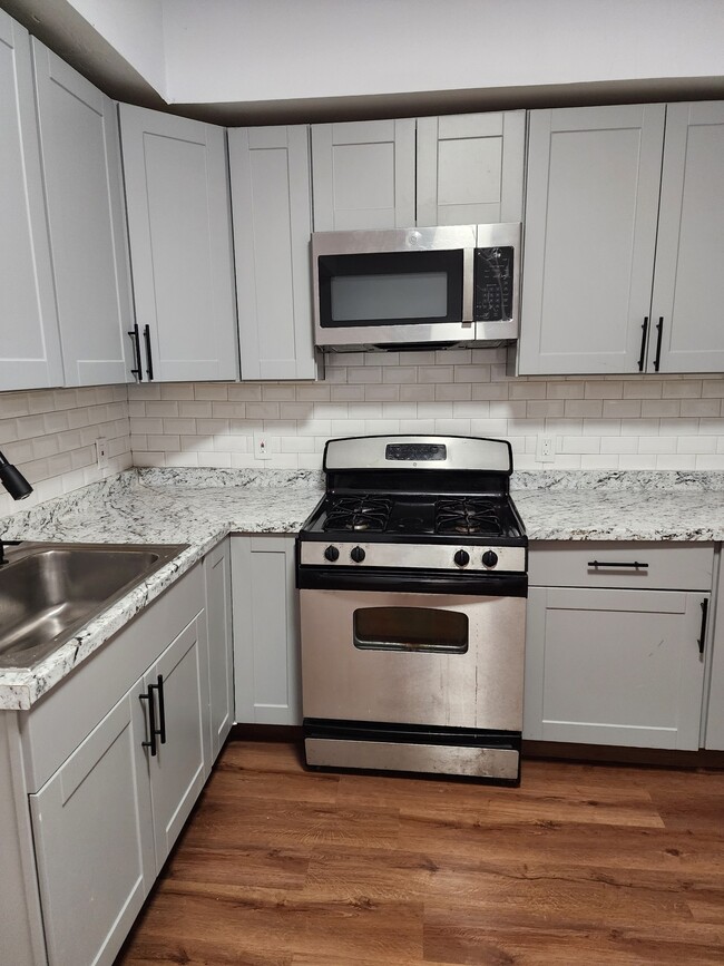 Photo - 104-108 Madison St Unit 104-2