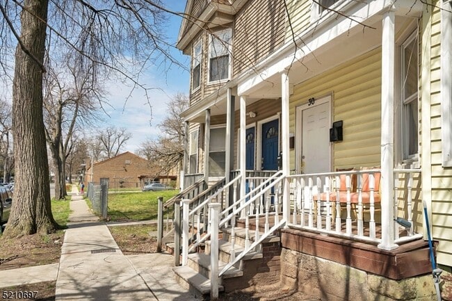Photo - 30 Linden Ave Unit 2