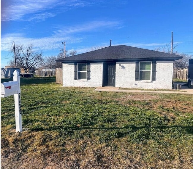 Building Photo - 2930 Wheatley St