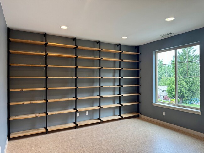 Photo - Stunning Bainbridge Island 4 bedroom home....available now!