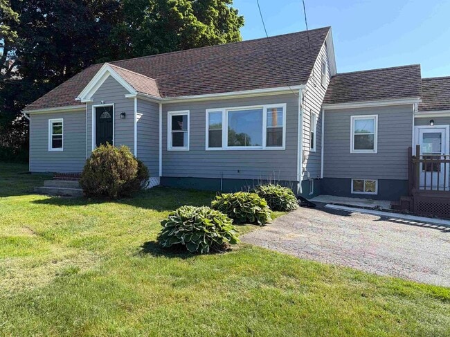 Photo - 1420 Woodbury Ave