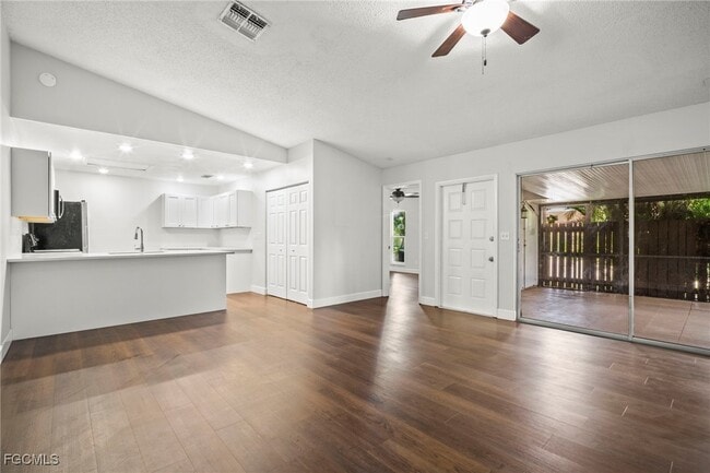 Photo - 15524 Crystal Lake Dr