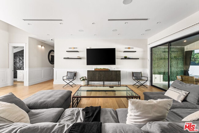 Photo - 13339 Margate St