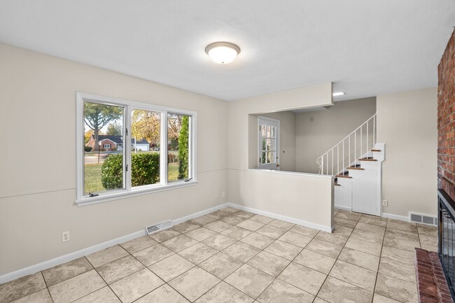 Photo - 3735 Heatherdowns Blvd