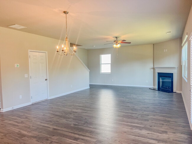 Photo - 430 Furlough Dr