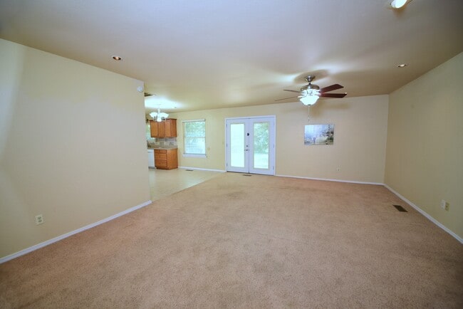 Photo - 5716 S Birch Ave
