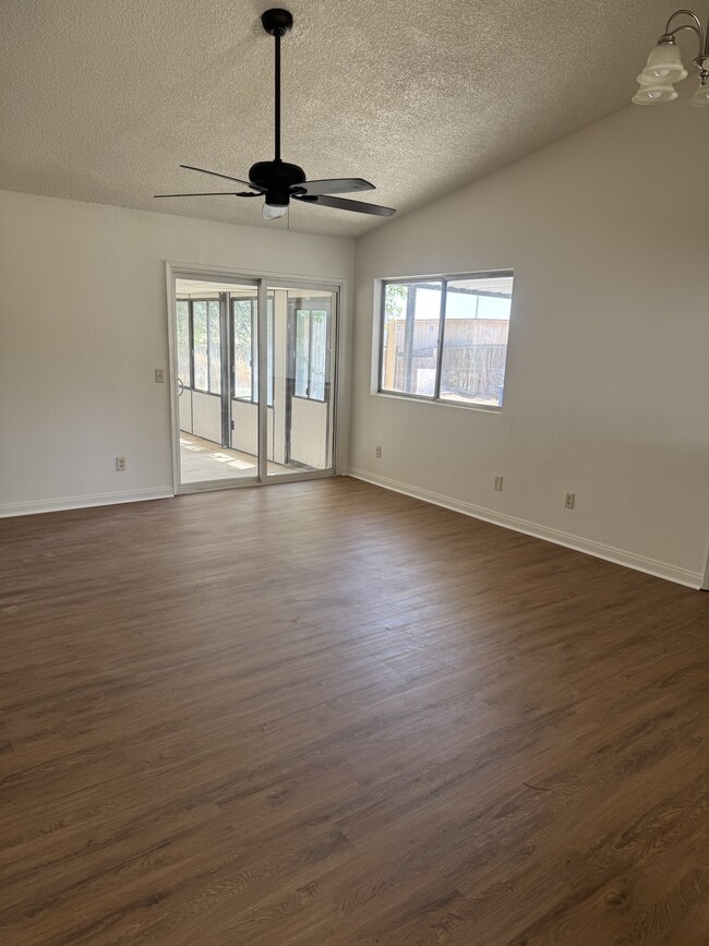 Photo - 39342 169th St E