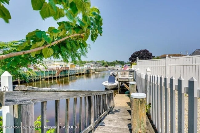 Photo - 884 Mill Creek Rd