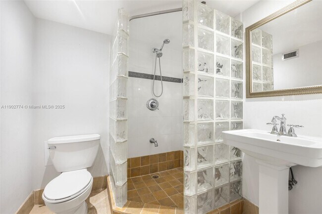 Photo - 900 Bay Dr Unit 1050