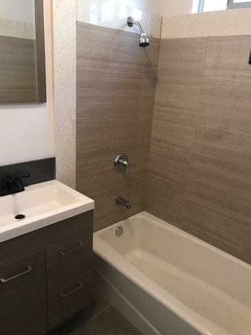 Photo - 10214 Darby Ave Unidad 1