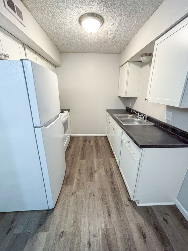 Harrison Street Apartments