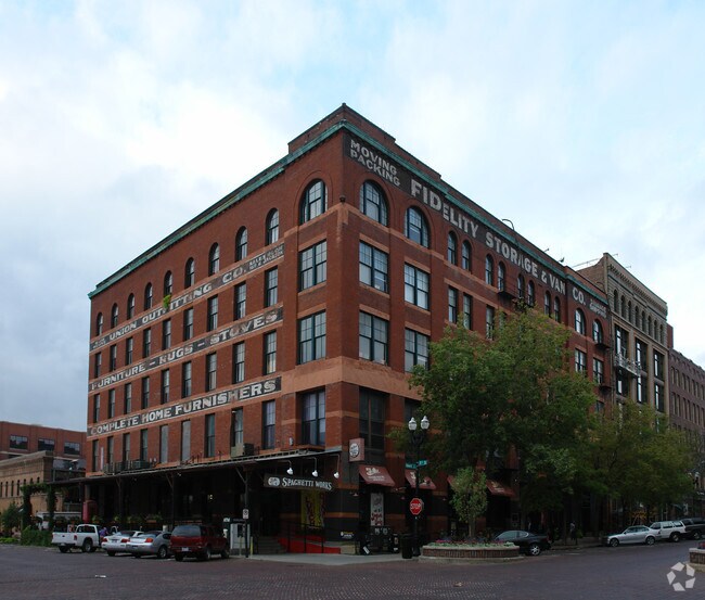 Photo - 1105 Howard St