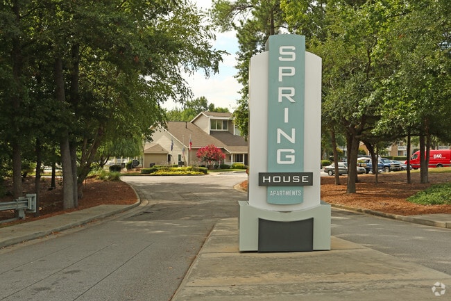Springhouse Apartments