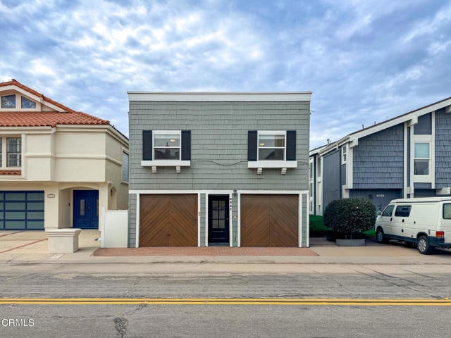 Building Photo - 4027 Ocean Dr