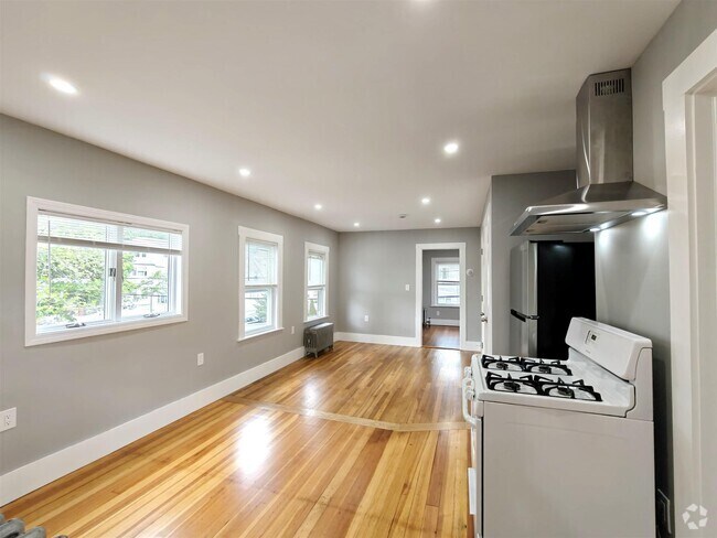 Building Photo - 19 Sheridan St Unit 2 Rental