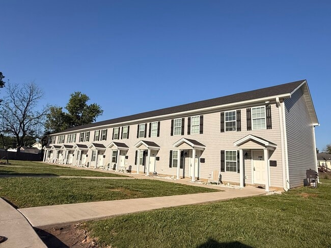 Building Photo - 250 Hycliff St