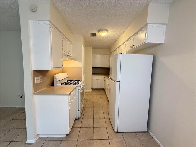 Photo - 10613 Golden Quail Dr