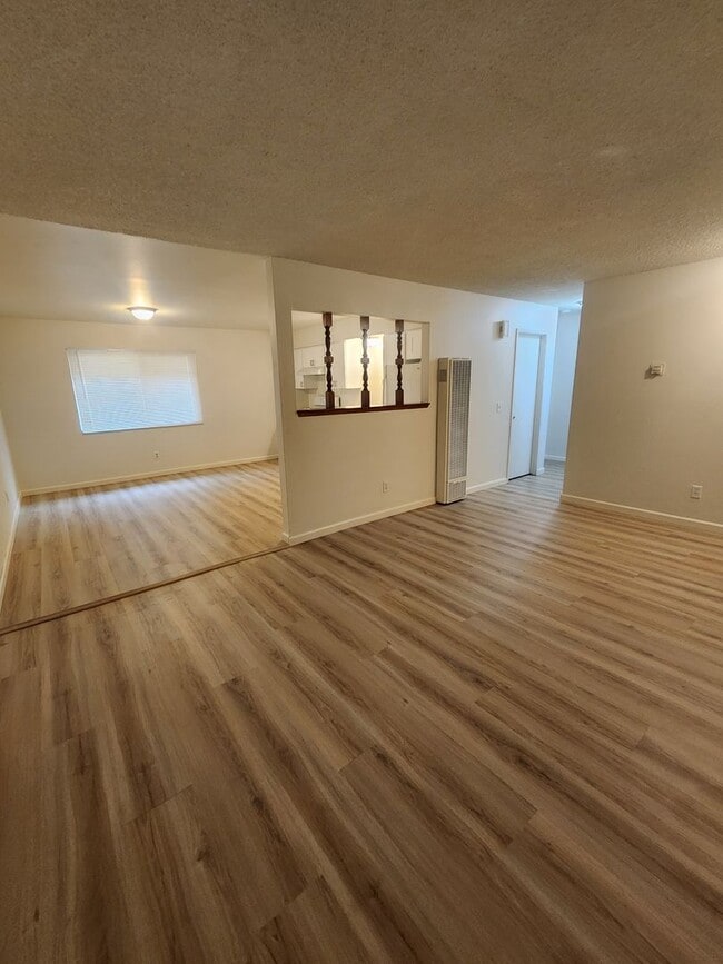 Building Photo - L77700 Unit 3