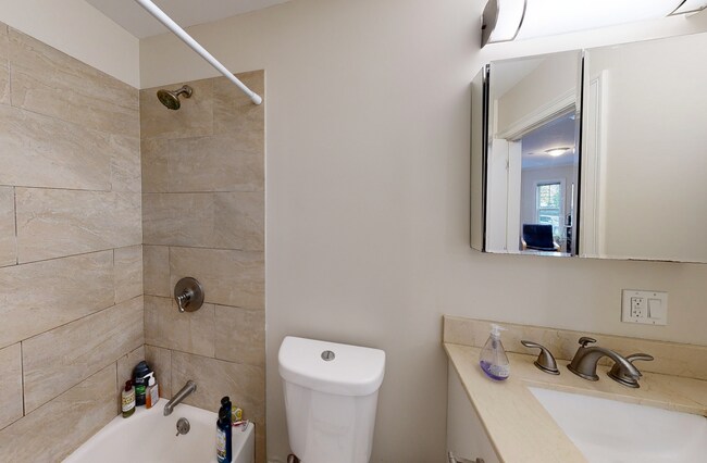 Photo - 2 Marney St Unit 1